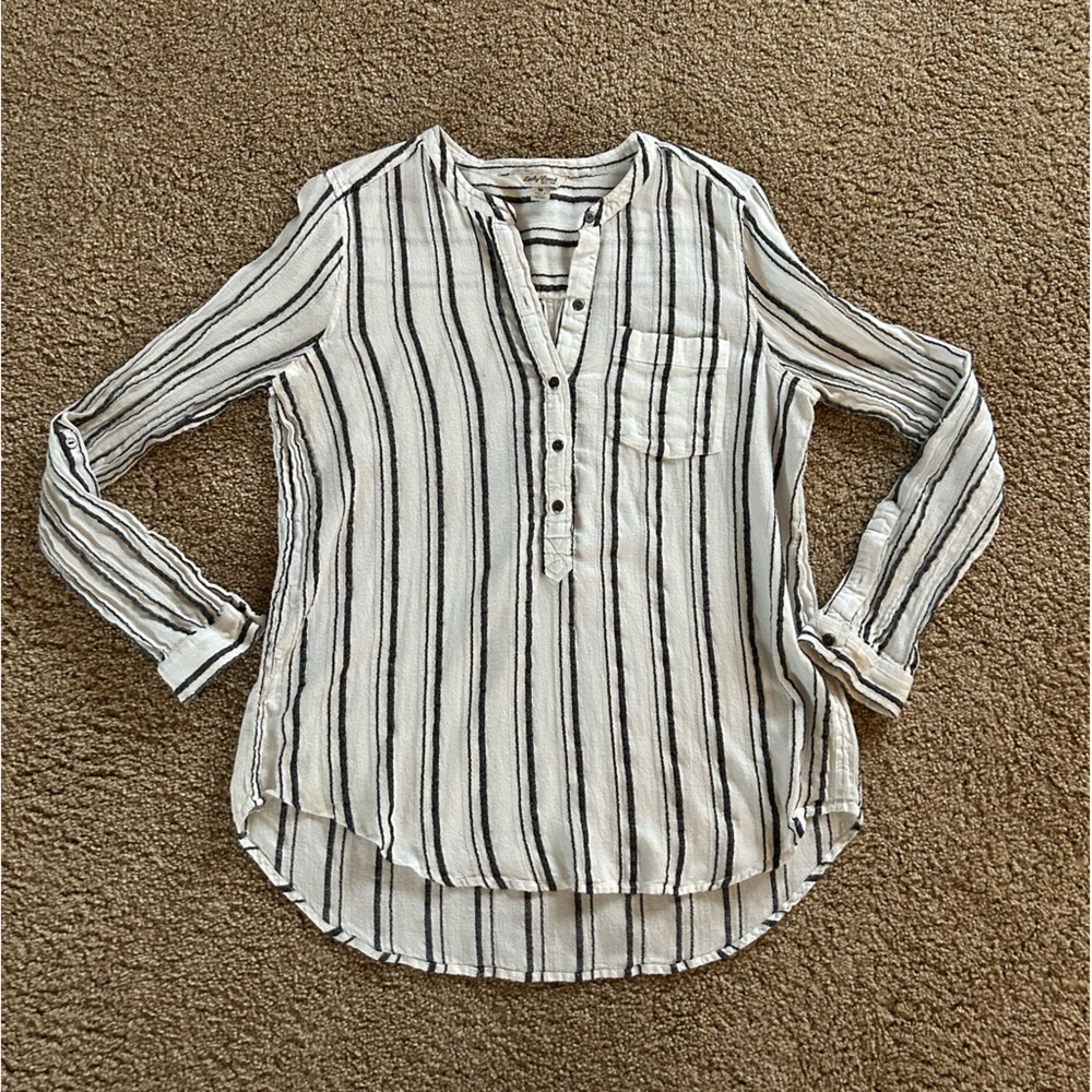 Women’s Lucky Brand Shirt